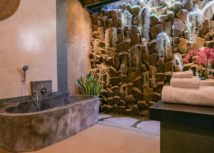2 Seasons : Star - Luxury With Private Pool