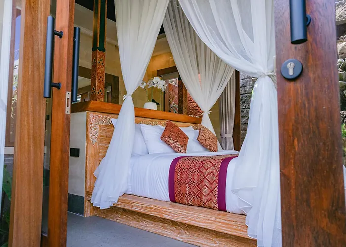 2 Seasons : Star - Luxury With Private Pool Ubud