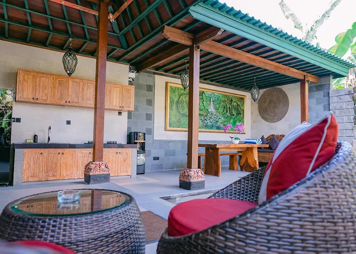 2 Seasons : Star - Luxury With Private Pool * Ubud